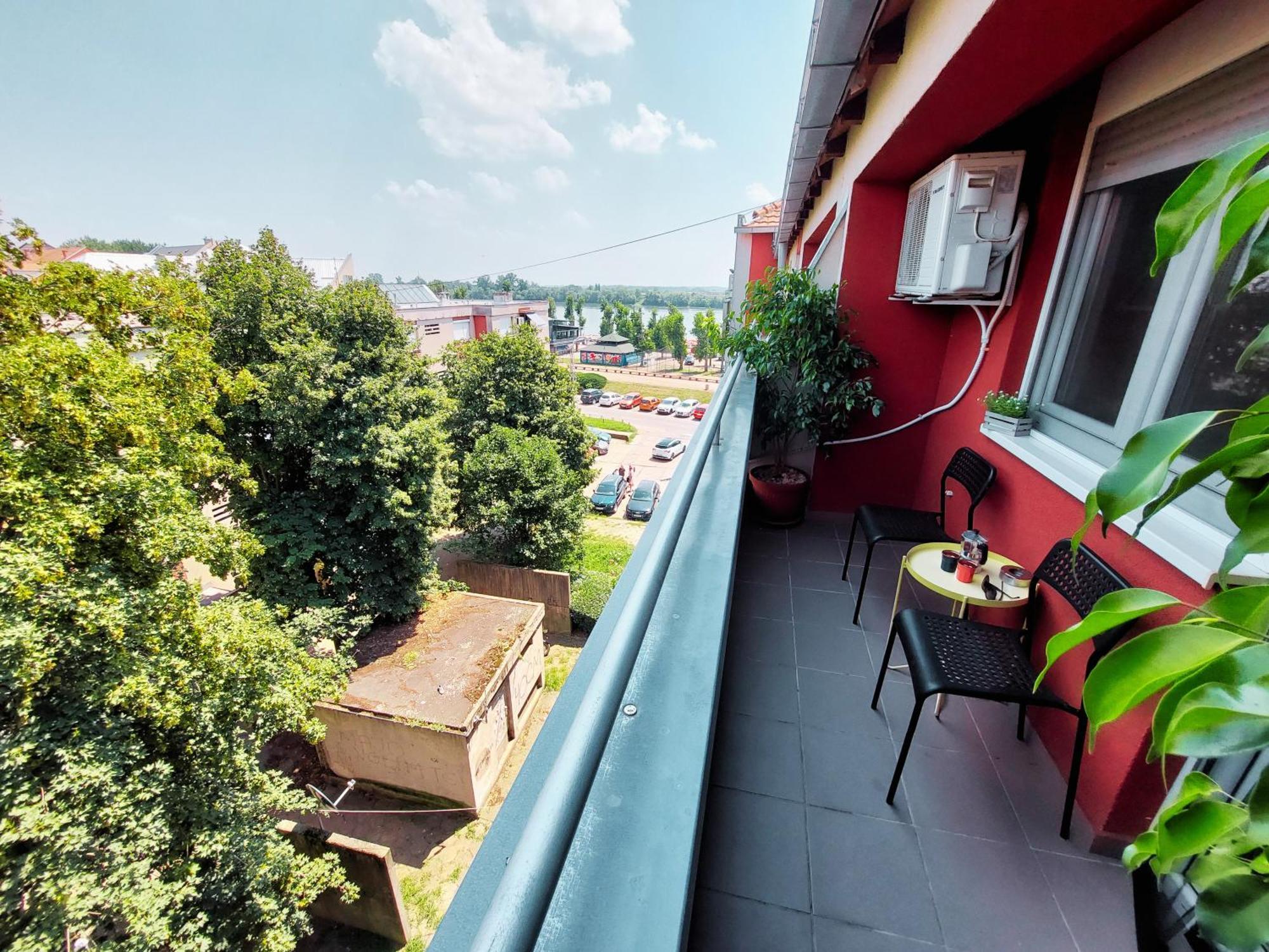 Xo Apartman Sremska Mitrovica Exteriör bild
